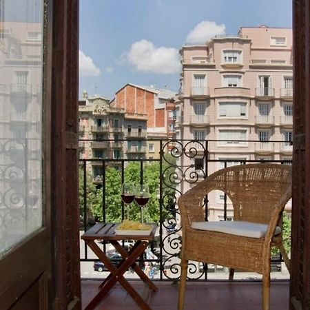 Priority Fira Apartments Барселона Екстериор снимка