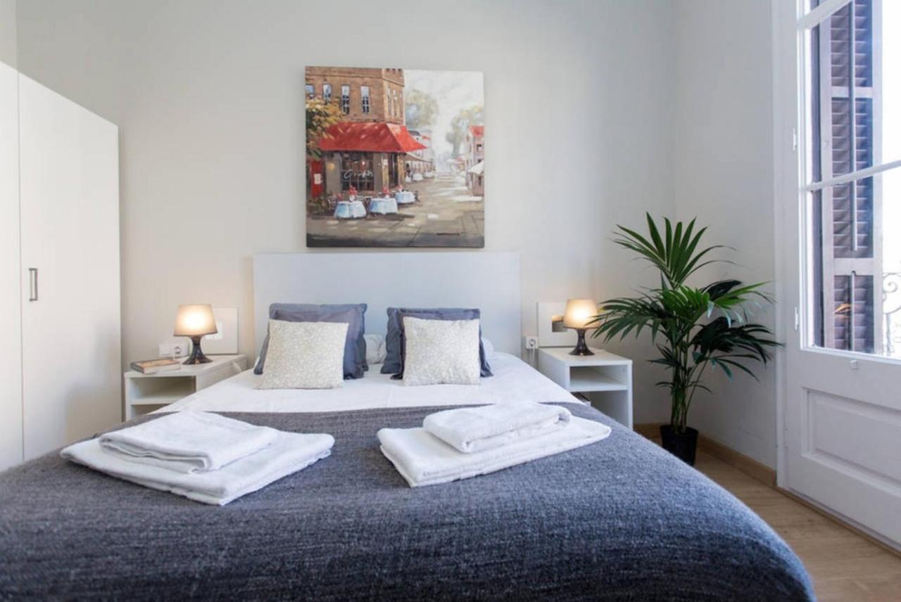 Priority Fira Apartments Барселона Екстериор снимка