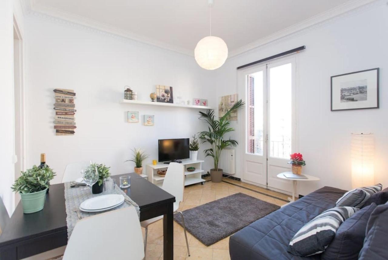 Priority Fira Apartments Барселона Екстериор снимка