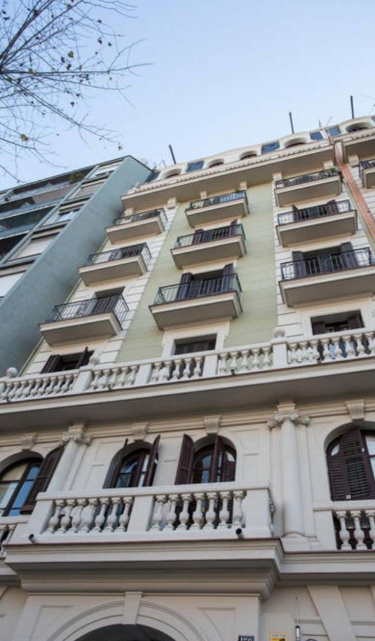 Priority Fira Apartments Барселона Екстериор снимка