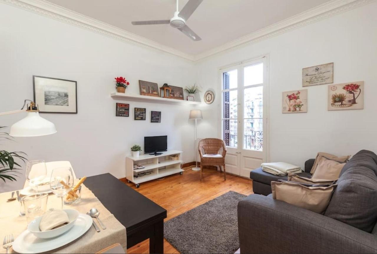Priority Fira Apartments Барселона Екстериор снимка