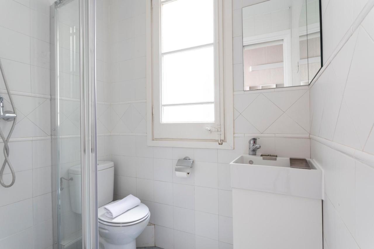 Priority Fira Apartments Барселона Екстериор снимка